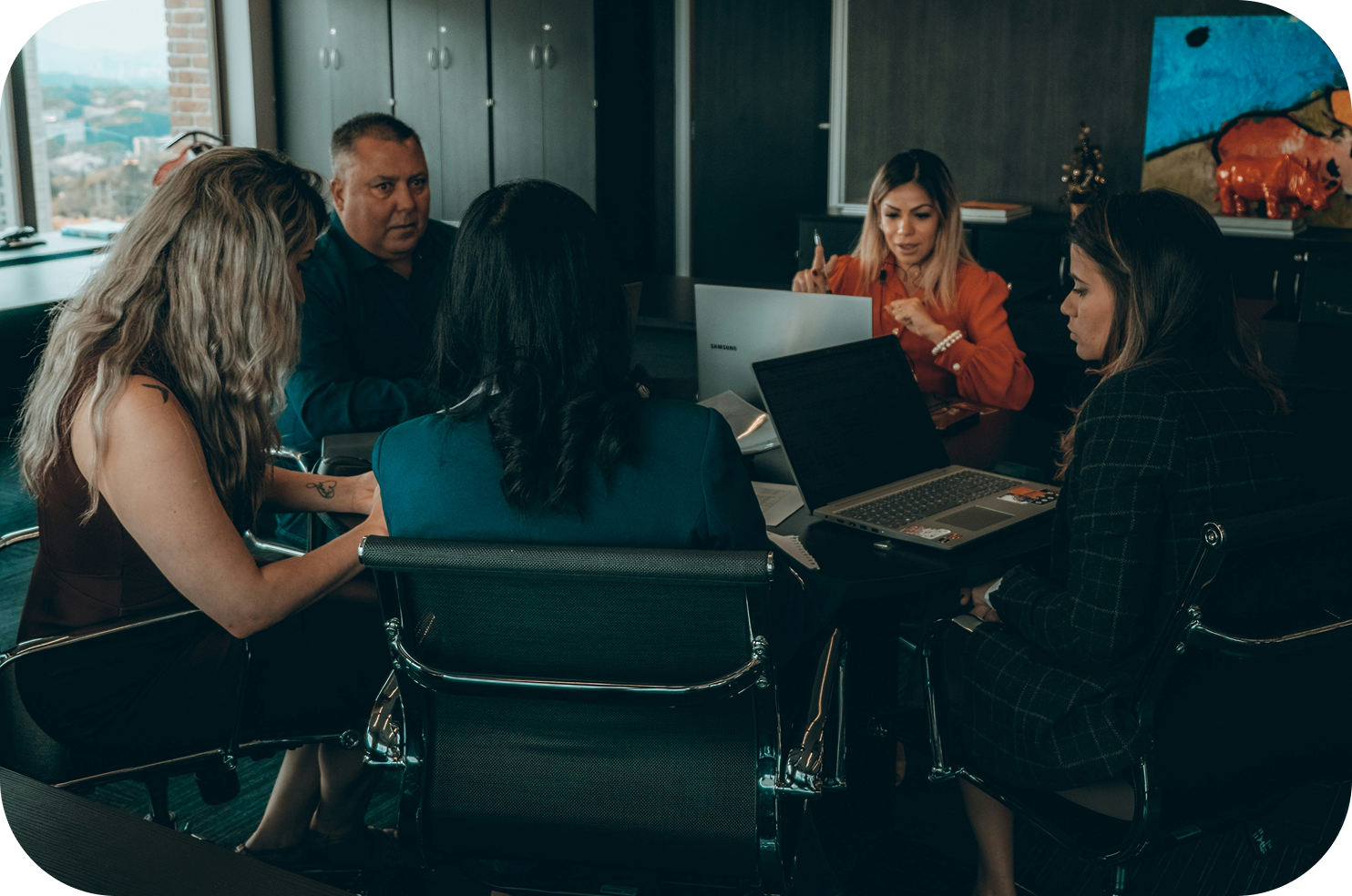 Equipo Weellsoft trabajando